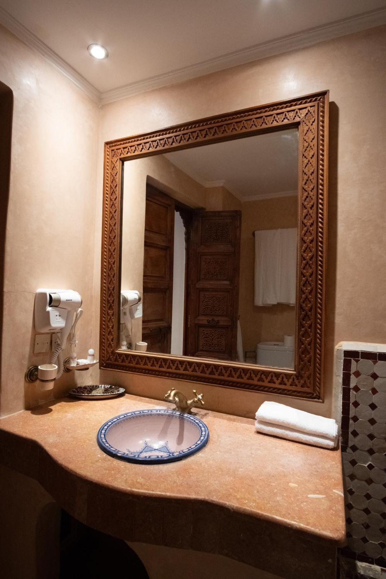 Riad Dar Laura Fes Exterior photo